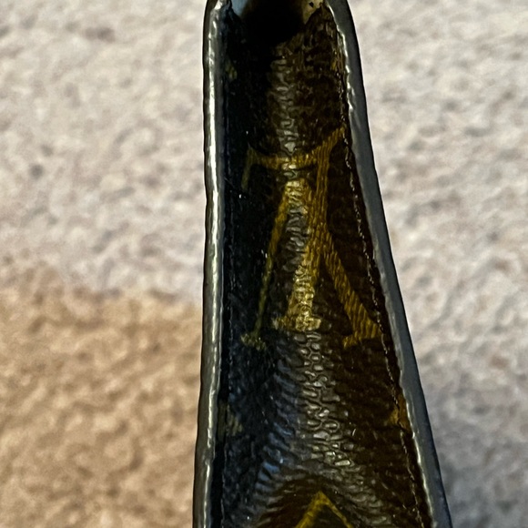 Louis Vuitton Monogram Eyeglass Case! - Picture 3 of 6